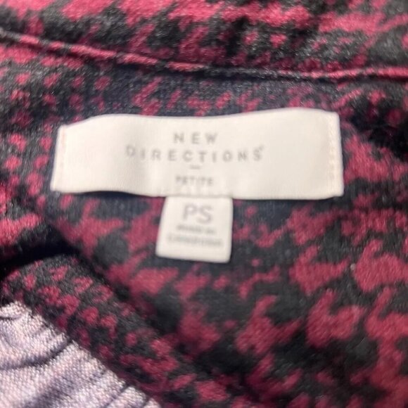 New Directions Petites. Sz PS. Soft 1/2 Button Placket Houndstooth Pullover. B1 - Picture 8 of 9